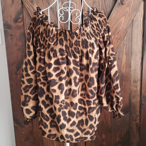 Shein - Picture 1 of 11